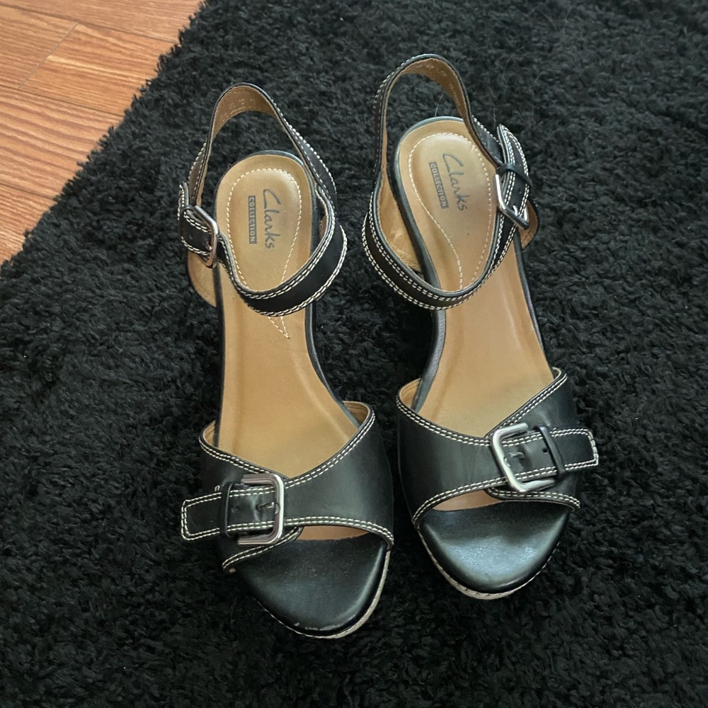 Clarks wedge leather platform sandals size 8